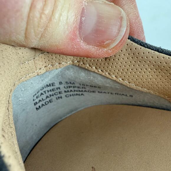 Naked Feet Regime Platform Flats Women's 8.5 Black Faux Leather Slip-On Comfort - Picture 10 of 10